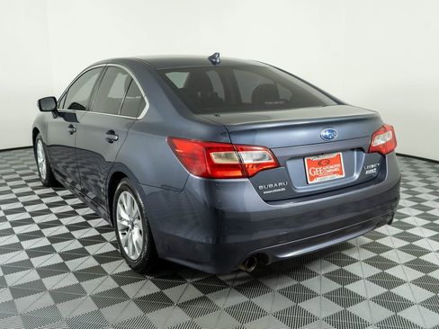 Used 2017 Subaru Legacy 2.5i Premium image 4