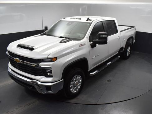 Used 2024 Chevrolet Silverado 3500 LT w/ Z71 Off-Road Package image 34