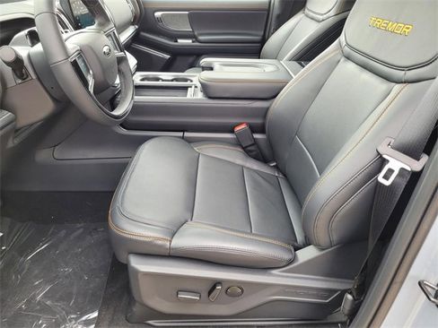 New 2025 Ford Expedition Tremor image 7