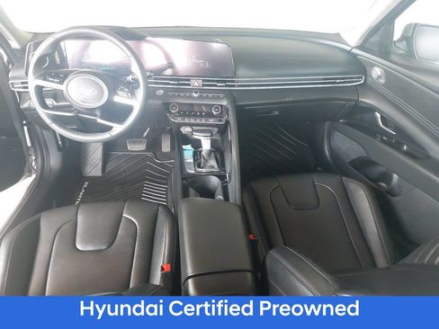 Certified 2025 Hyundai Elantra Limited FWD image 9
