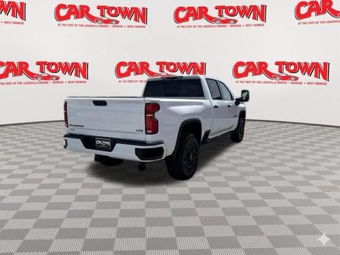 Used 2024 Chevrolet Silverado 2500 LTZ w/ LTZ Plus Package AWD/4WD image 3