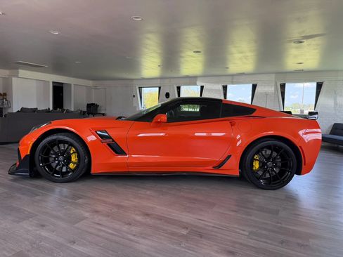 Used 2019 Chevrolet Corvette Grand Sport RWD image 2