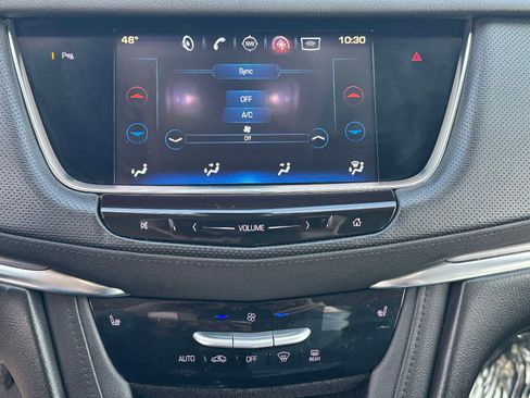 Used 2017 Cadillac XT5 Luxury w/ Driver Awareness Package image 11