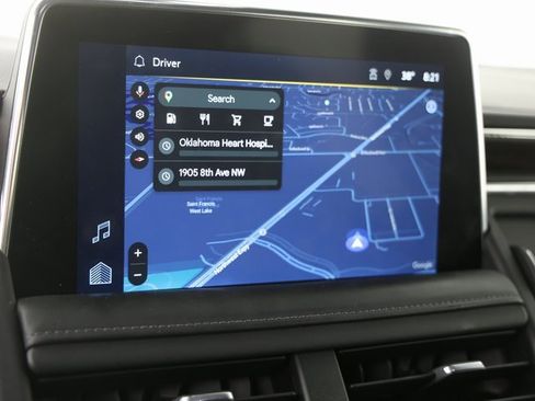 Used 2022 Chevrolet Tahoe Z71 image 8