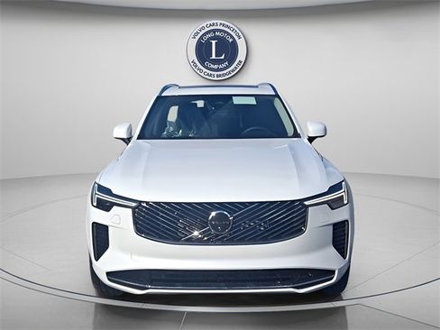 New 2025 Volvo XC90 B6 Plus w/ Protection Package Premier image 2