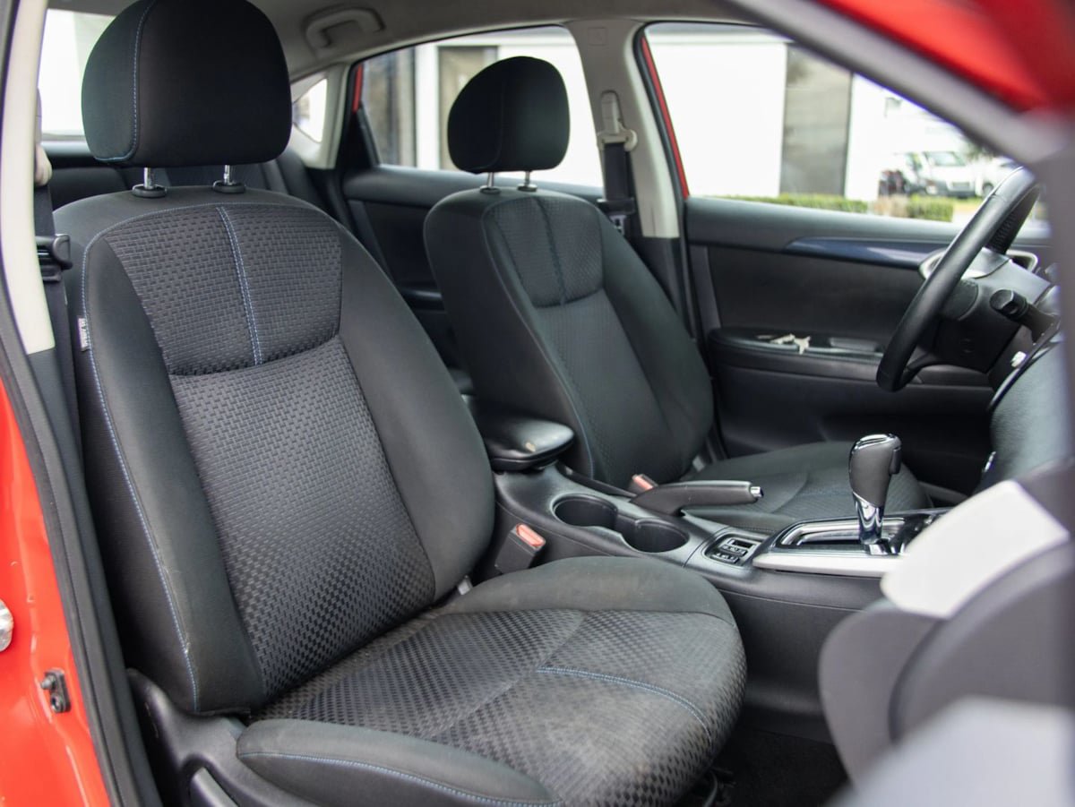 Used 2019 Nissan Sentra SR FWD image 19