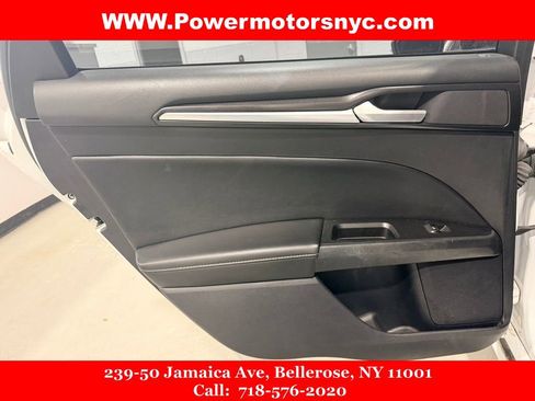Used 2020 Ford Fusion Titanium image 41