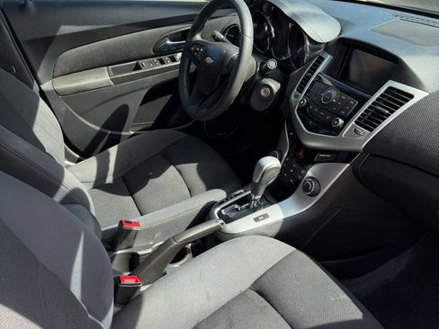 Used 2016 Chevrolet Cruze LT w/ Sun And Sound Package image 20