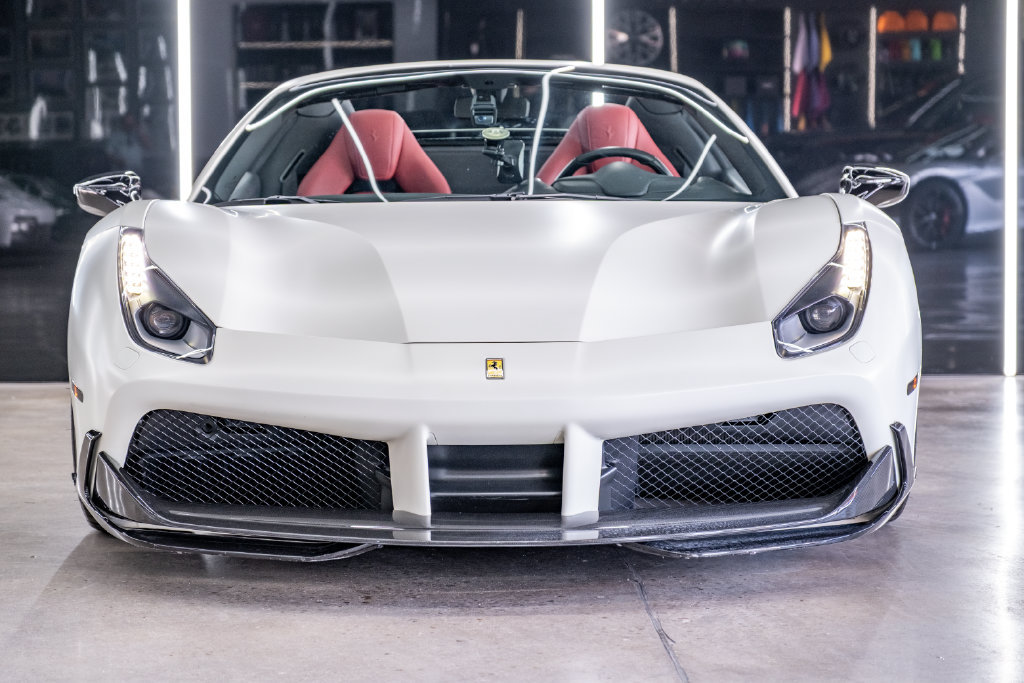 Used 2018 Ferrari 488 Spider RWD image 5