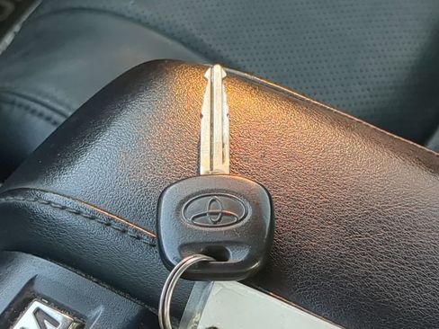 Used 2014 Toyota Tundra 1794 Edition image 29