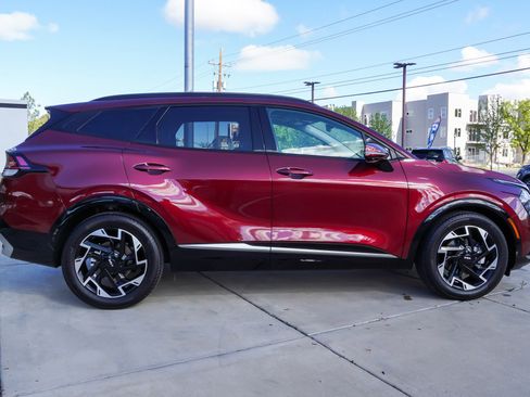 Used 2023 Kia Sportage SX FWD image 9