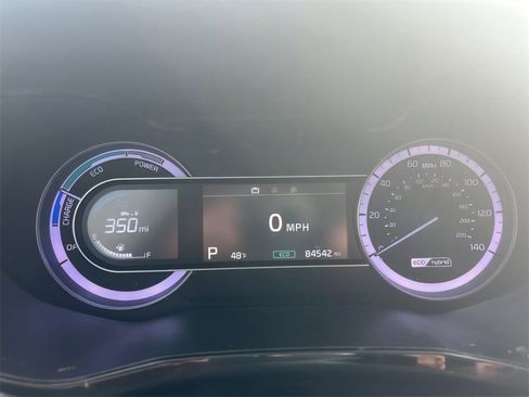 Used 2022 Kia Niro LX image 28