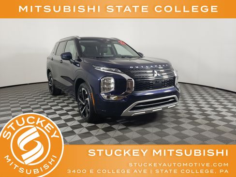 Used 2022 Mitsubishi Outlander SEL image 1