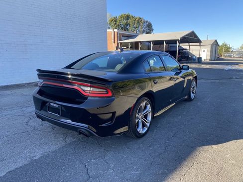 Used 2020 Dodge Charger R/T w/ Navigation & Travel Group image 2
