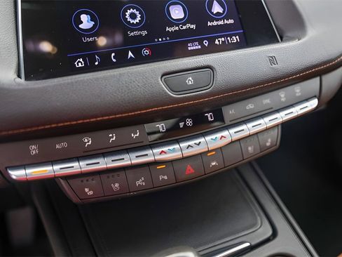 Used 2019 Cadillac XT4 Premium Luxury w/ Enhanced Visibility Package image 19