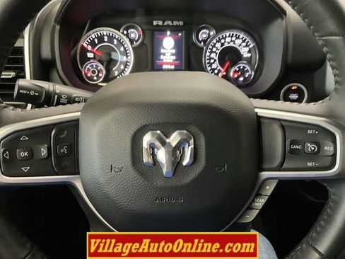 Used 2020 RAM 1500 Big Horn AWD/4WD image 46