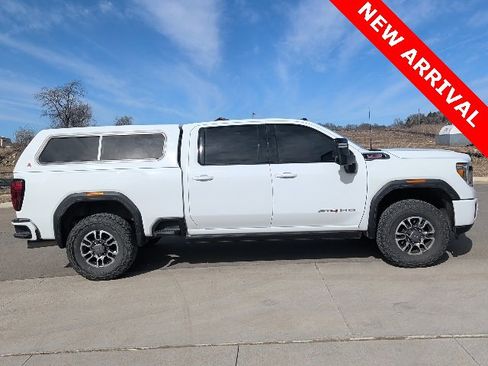 Used 2023 GMC Sierra 2500 AT4 w/ AT4 Preferred Package image 2