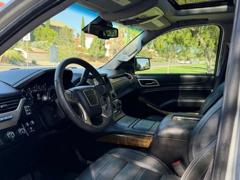 Used 2017 GMC Yukon Denali w/ Open Road Package AWD/4WD image 10