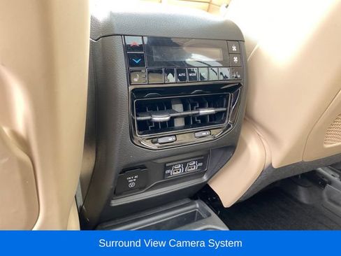 Used 2024 Jeep Grand Cherokee L Limited w/ Luxury Tech Group II AWD/4WD image 20