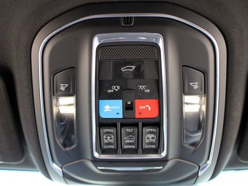 Used 2024 Jeep Grand Cherokee L Limited w/ Luxury Tech Group II AWD/4WD image 53