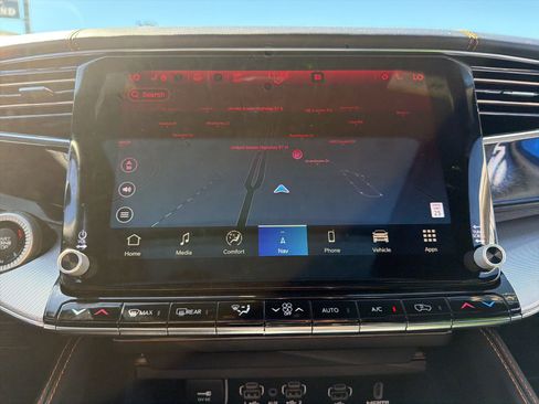 Used 2023 Jeep Grand Wagoneer Series III w/ Rear-Seat Entertainment Group image 56