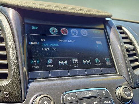 Used 2017 Chevrolet Impala Premier w/ Enhanced Convenience Package FWD image 17