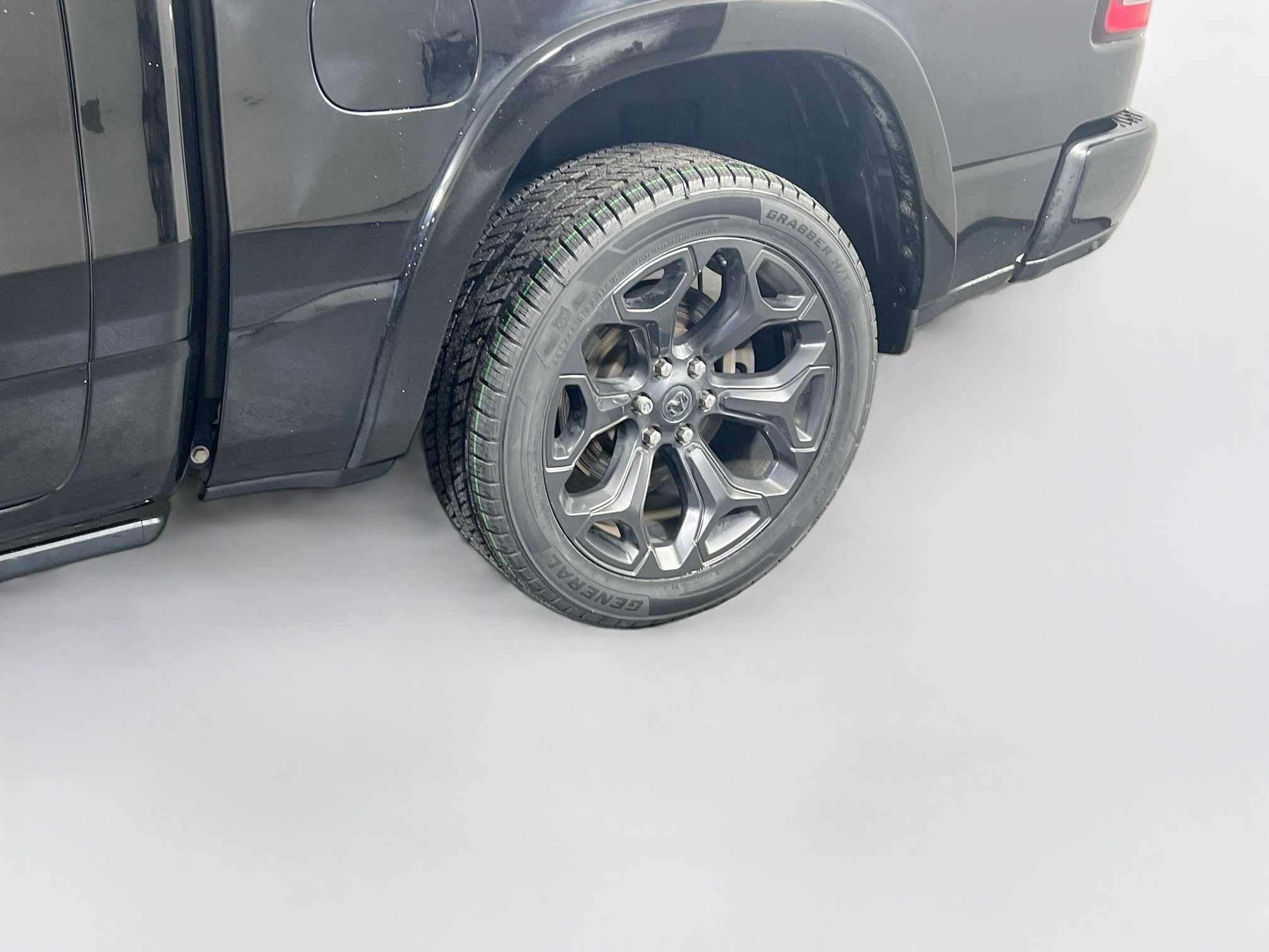 Used 2023 RAM 1500 Limited w/ (RED) Edition AWD/4WD image 29