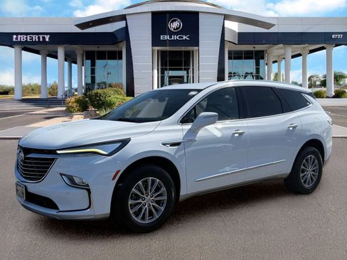 Used 2023 Buick Enclave Essence FWD image 7