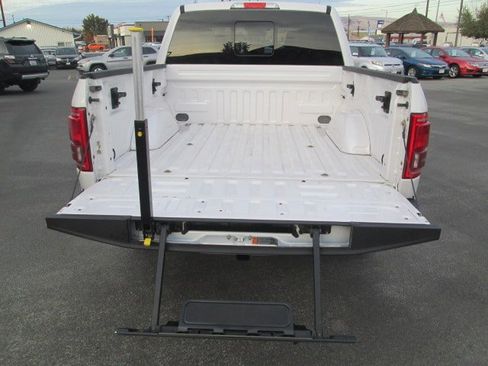 Used 2016 Ford F150 Lariat w/ Equipment Group 502A Luxury image 8