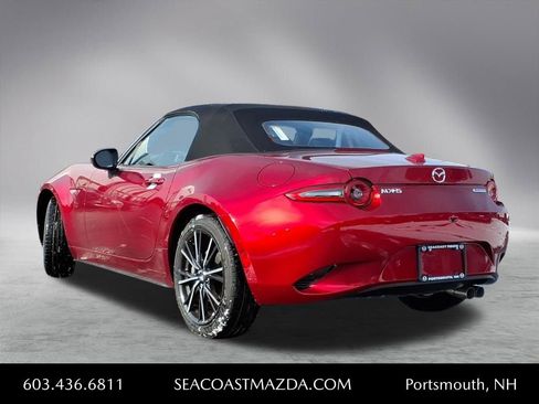 New 2025 MAZDA MX-5 Miata Grand Touring image 2