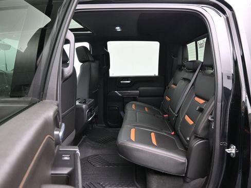 Used 2020 GMC Sierra 2500 AT4 w/ AT4 Premium Package image 10