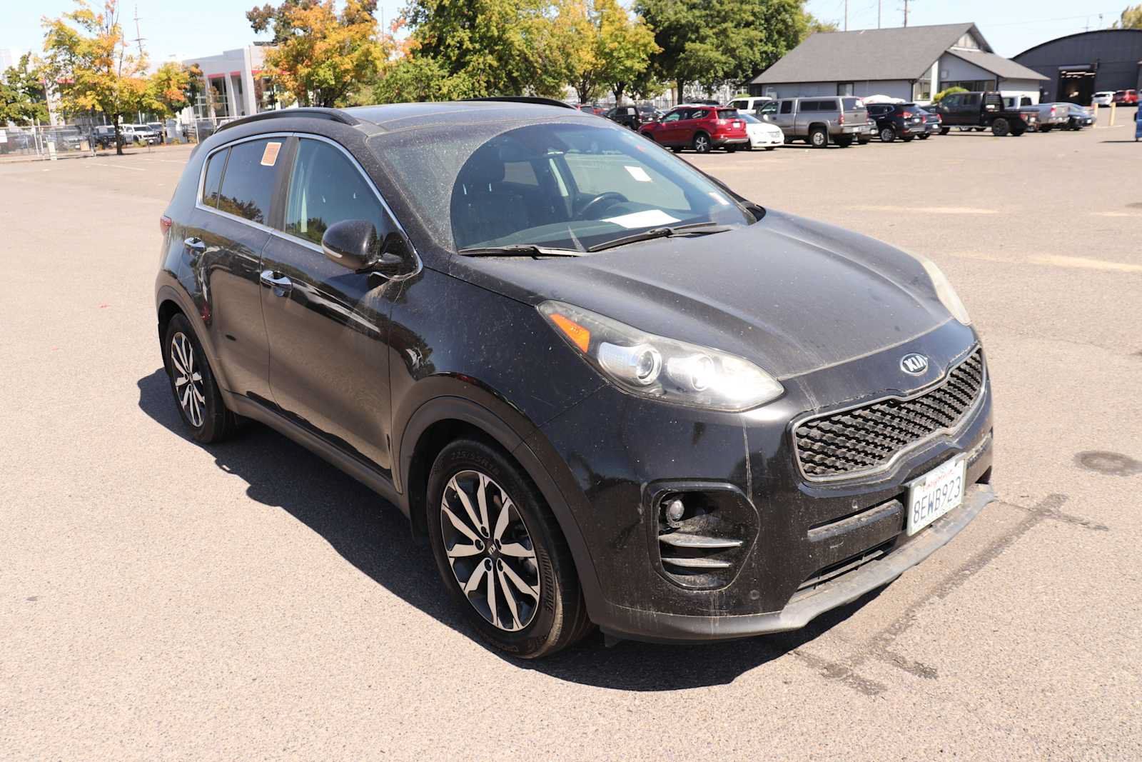 Used 2018 Kia Sportage EX w/ EX Technology Package FWD image 3