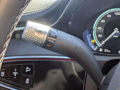 Used 2025 Genesis GV70 2.5T w/ Sport Prestige Package image 29