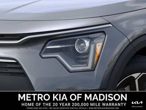 New 2026 Kia Niro LX FWD image 10