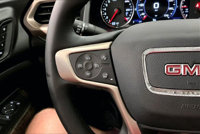 Used 2023 GMC Acadia Denali w/ Trailering Package AWD/4WD image 27