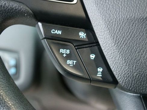 Used 2019 Ford Escape SE w/ Ford Safe & Smart Package image 15