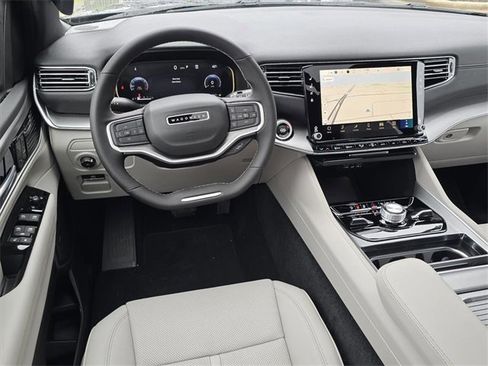 New 2025 Jeep Wagoneer Series II image 6