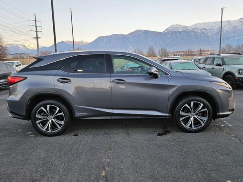 Used 2016 Lexus RX 450h AWD image 2
