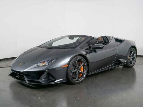 Used 2024 Lamborghini Huracan EVO image 4