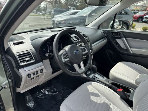 Used 2017 Subaru Forester 2.5i Premium image 21