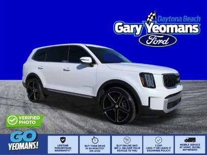 Used 2025 Kia Telluride LX