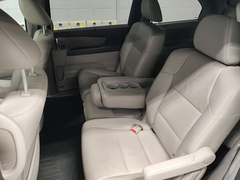 Used 2016 Honda Odyssey EX-L image 27