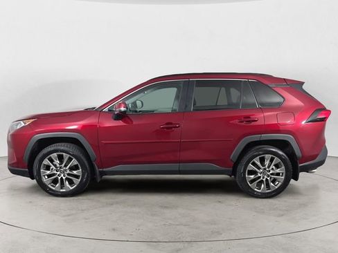 Used 2020 Toyota RAV4 XLE Premium AWD/4WD image 2