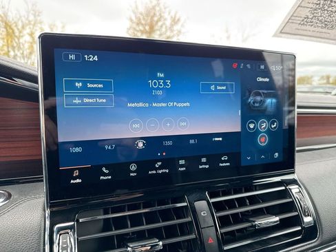 Used 2023 Lincoln Navigator Reserve AWD/4WD image 13