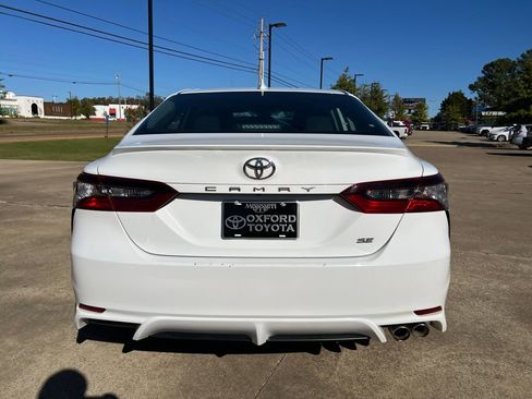 Used 2022 Toyota Camry SE image 31