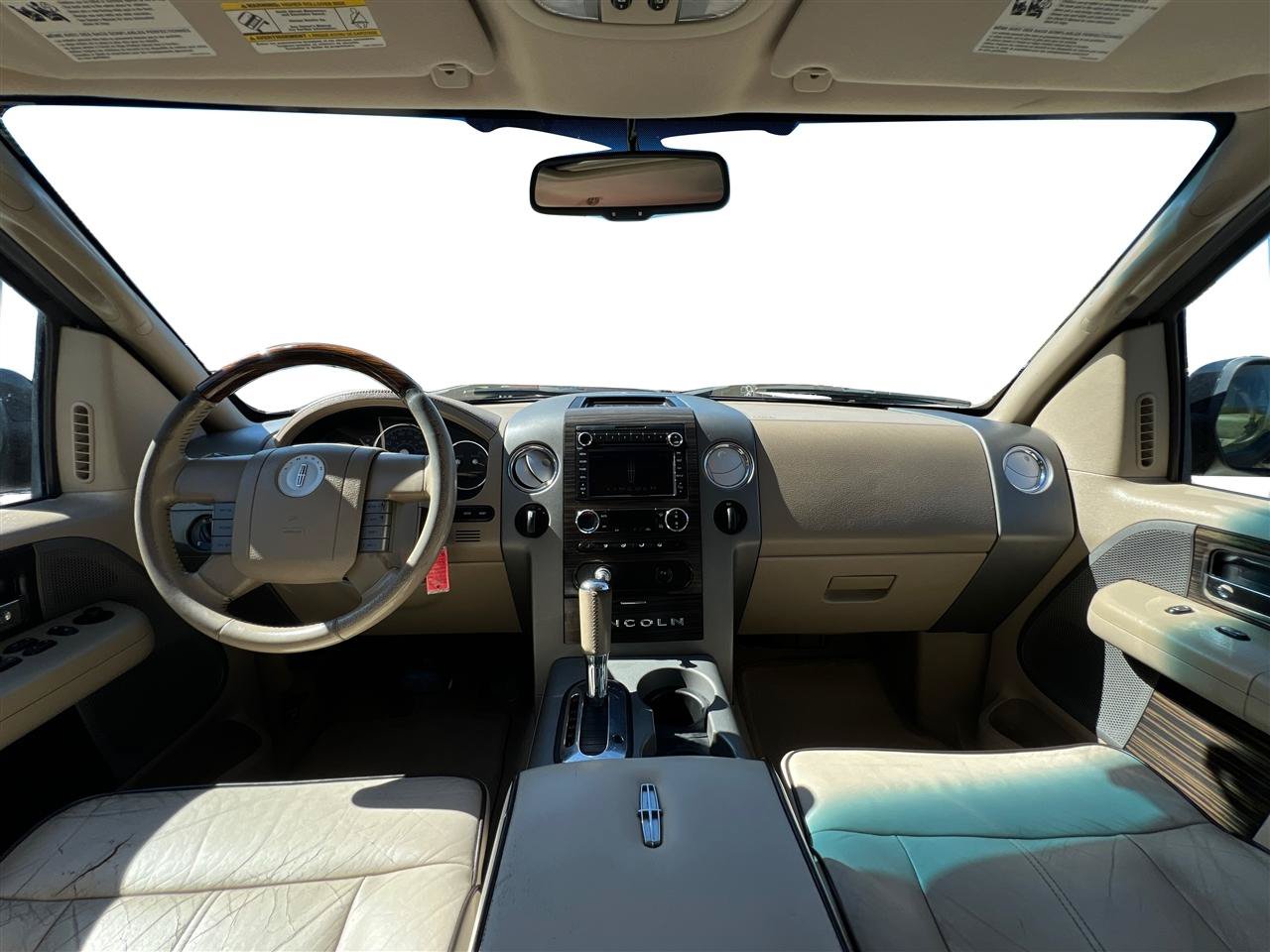 Used 2008 Lincoln Mark LT 4x4 image 13