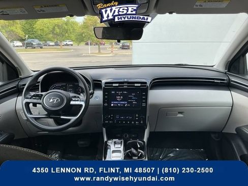 Used 2022 Hyundai Tucson Blue AWD/4WD image 5