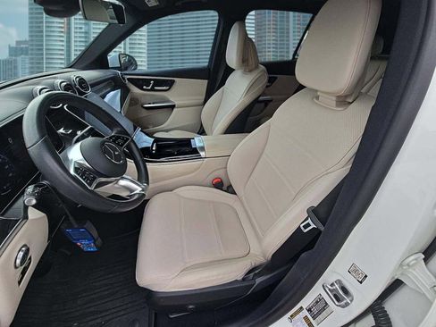 Used 2023 Mercedes-Benz GLC 300 image 13