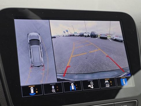 Used 2024 Chevrolet Equinox LT FWD image 5