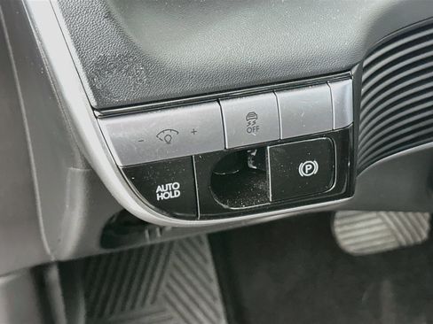 Used 2024 Hyundai Ioniq 5 SE RWD image 17